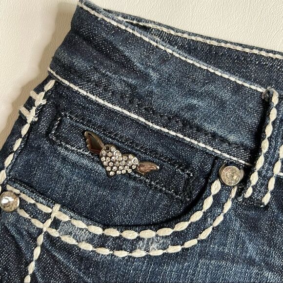 LA Idol USA | Blingy Bermuda Low Rise Denim Shorts - Picture 2 of 7